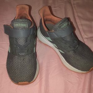 Toddler Girls Duramo K Adidas (size 8.5 Toddler)